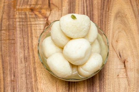 “ नीलाद्रि विजय और रसगुल्लाभोग  “