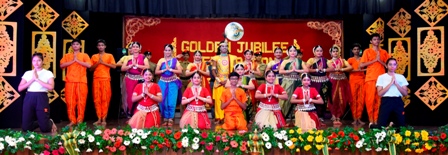 डीएवी पब्लिक स्कूल ,यूनिट-8 का स्वर्ण जयंती समापन समारोह संपन्न   मुख्य अतिथि के रुप में  ओडिशा के महामहिम राज्यपाल प्रोफेसर गणेशीलाल ने दिया शिक्षा को जीवनोपयोगी बनाने का संदेश     स्कूल के  गोल्डेन जुबली काफी टेबुल बुक का भी उन्होंने किया विमोचन