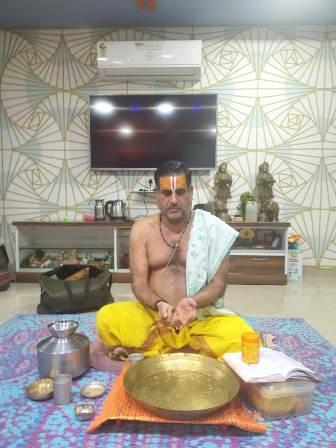 पितृ श्राद्ध का शाश्त्रीय विवेचन।। पितृ पूजन देव पूजन से भी अधिक महत्वपूर्ण है।।