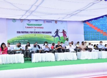 कीस में पहले फीफा फुटबॉल फॉर स्कूल प्रोग्राम का आगाज  खेलों में निवेश ही युवाओं में निवेश है: सीएम