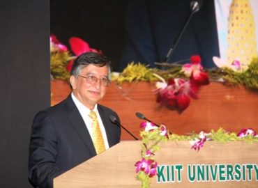 कीट डीम्ड विश्वविद्यालय,भुवनेश्वर ने  मनाया अपना 18वां स्थापना दिवस भारत की खाद्य सुरक्षा प्रणाली विश्व के लिए एक उदाहरण है।– मि.बिसो पारालुजी, डब्लूएफपी, इण्डिया प्रतिनिधि एवं मुख्य अतिथि