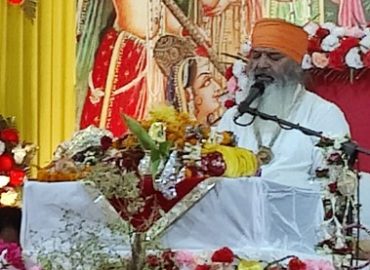 कटक गीताज्ञान मंदिर में आयोजित  श्रीमद्भागवत कथा दूसरा दिवस