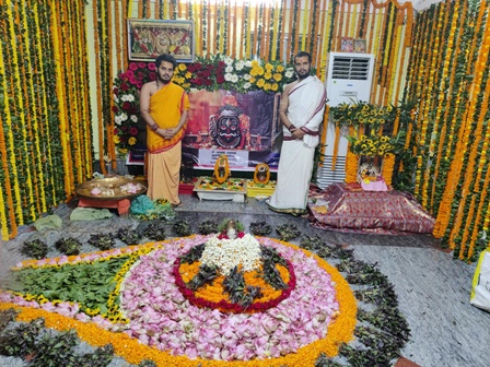 पूरे श्रावण मास तक श्री श्याममंदिर, झारपाडा में अनुष्ठित हुई भगवान भोलेनाथ की पूजा