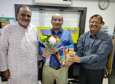 उत्कल अनुज हिन्दी वाचनालय में  एएनआई हेड सुरेन्द्र कपूर का  मुख्य संरक्षक सुभाष भुरा द्वारा हुआ अभिनन्दन