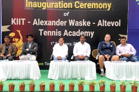 ओडिशा में टेनिस खेल को बढावा देने के लिए  कीट का अलेक्जेंडर वास्केअल्टेवल टेनिस अकादमी के साथ हुआ ऐतिहातिक करार