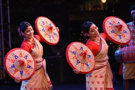 कीट में राष्ट्रीय मेगा नृत्य महोत्सव आयोजित