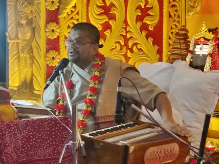 भुवनेश्वर हरिबोल परिवार के सौजन्य से  भुवनेश्वर में आयोजित 09 दिवसीय रामकथा का  प्रथम दिवसः
