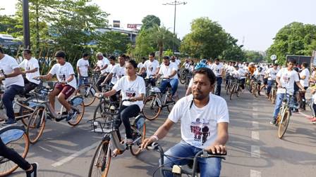 राष्ट्रीय खेलदिवस पर मारवाडी युवामंच,भुवनेश्वर द्वारा निकाली गई साइकिल रैली