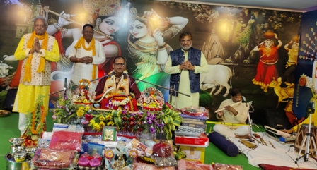 भुवनेश्वर में आयोजित श्रीमद्भागवत कथा कीछठी शामः