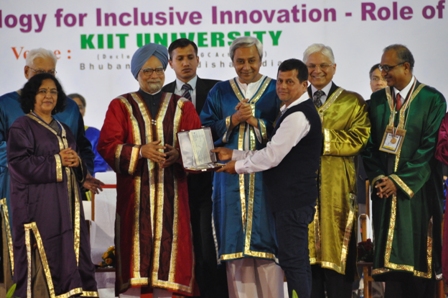 कीट-कीस-कीम्स में तो 50 प्रतिशत महिला आरक्षण अभिनंदन कानून 2000 से ही लागू है
