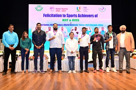 एशियन गेम्स और विश्वविद्यालयीन स्पोर्ट्स में पदक जीतने वाले कीट खिलाड़ियों को किया गया सम्मानित