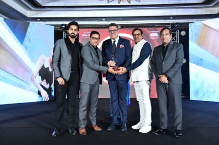 लिंगराज ग्रेनाइट्स के क्ले को मिला  टाईम्स इन्टेरियर ट्रांसफारमेशन अवार्ड