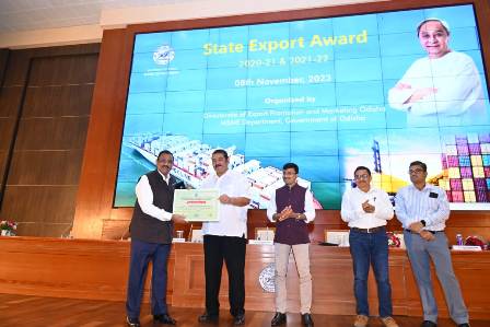 गुप्ता पावर्स इंफ्रास्ट्रक्चर लिमिटेड को मिला  ओडिशा स्टेट निर्यात अवार्डः2021-22 मिला