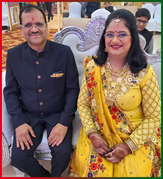 पूरे आध्यात्मिक परिवेश में मीना-सुरेन्द्र अग्रवाल,सी.ए. ने मनाया अपनी शादी की रजत जयंतीसालगिरह