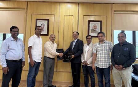 आईआईटी भुवनेश्वर और एमओएसआर्ट लैब्स ने सेमीकंडक्टर टेक्नोलॉजी और चिप  डिजाइन में प्रोफेशनल डिप्लोमा प्रोग्राम लॉन्च किया