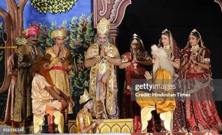 कार्तिक मास में रामलीला मंचन …