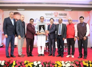 22वें नालको स्थापना दिवस व्याख्यान माला के अवसर पर डॉ. चन्द्र भानु  सतपथी ने अपना व्यक्तव्य रखा