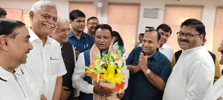 मारवाड़ी सोसायटी भुवनेश्वर द्वारा होली बंधुमिलन के लिए आमंत्रित किए गए ओड़िशा के माननीय मुख्यमंत्री श्री मोहन चरण माझी