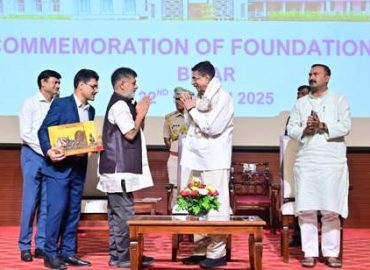 बिस्वास,भुवनेश्वर के सौजन्य से राजभवन भुवनेश्वर में पहली बार मनाया गया बिहार दिवस