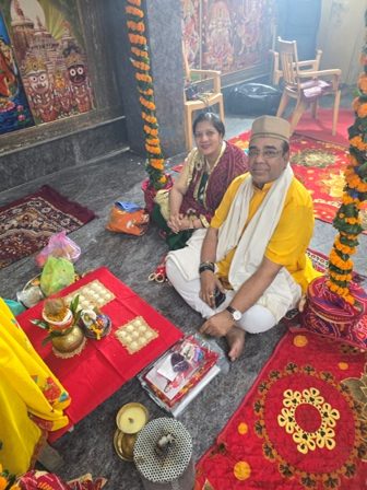 स्थानीय श्रीश्याम मंदिर झारपाड़ा में सायं काल जितेंद्र मोहन गुप्ता ने मुख्य यजमान के रूप में सपत्नीक ऋतु गुप्ता का तुलसी शालिग्राम विवाह कराया।