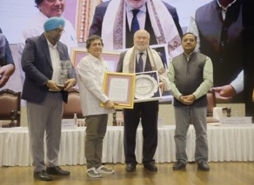 कीस द्वारा ग्लोबल सिक्योरिटी लीडर जोनाथन ग्रेनऑफ लाइफटाइम अचीवमेंट अवॉर्ड से सम्मानित