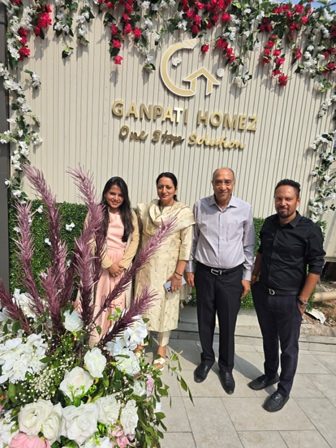 कटक रोट पर खुला गणपति होमेज