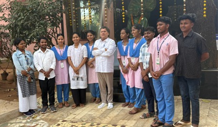 रोमानिया में आदिवासी भाषाओं में शेक्सपीयर के नाटक प्रस्तुत करेंगे कीस के छात्र