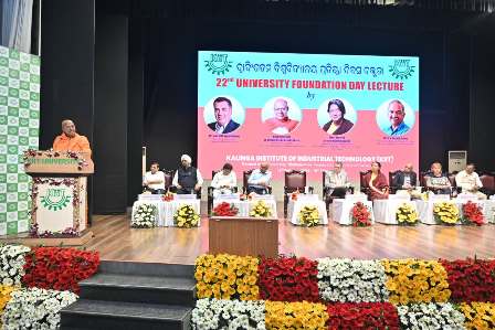 कीट डीम्ड विश्वविद्यालय,भुवनेश्वर(ओड़िशा),भारत के 22वें विश्वविद्यालय स्थापना दिवस के अवसर पर चार विशिष्ट अंतर्राष्ट्रीय विभूतियों को कीट लाइफटाइम अचीवमेंट अवॉर्ड से किया गया सम्मानित