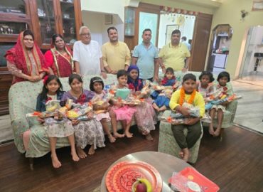 चैत्र नवरात्रि की महाष्टमी पर अद्भूत तरीके से हुई भुवनेश्वर ओम् निवास पर कन्या-पूजन