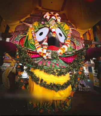 रसिक शिरोमणि श्रीकृष्ण भगवान का नाम “अच्युतानंद”किसने दिया ?