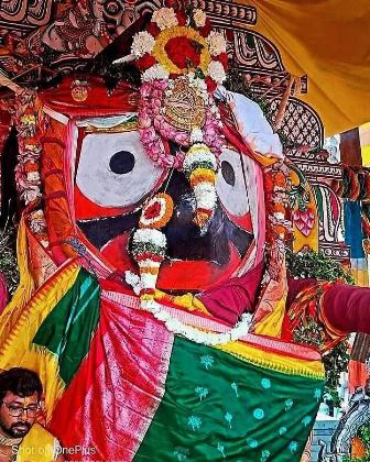 आपके चाहने वाले जो भी हैं उनका मन और विचार उत्तम है।