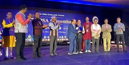 महान् शिक्षाविद् प्रोफेसर अच्युत सामंत को सामाजिक परिवर्तन एवं भारत-अमेरिका साझेदारी के लिए मिला अन्तर्राष्ट्रीय AAPI सम्मान